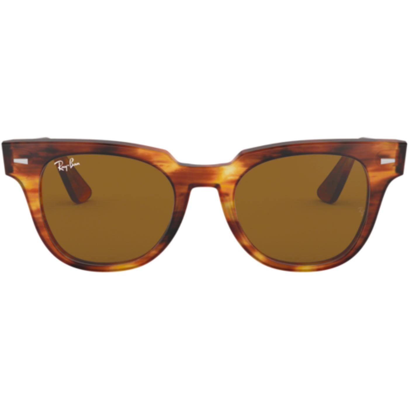 Meteor RAY-BAN Retro Wayfarer Sunglasses in Havana