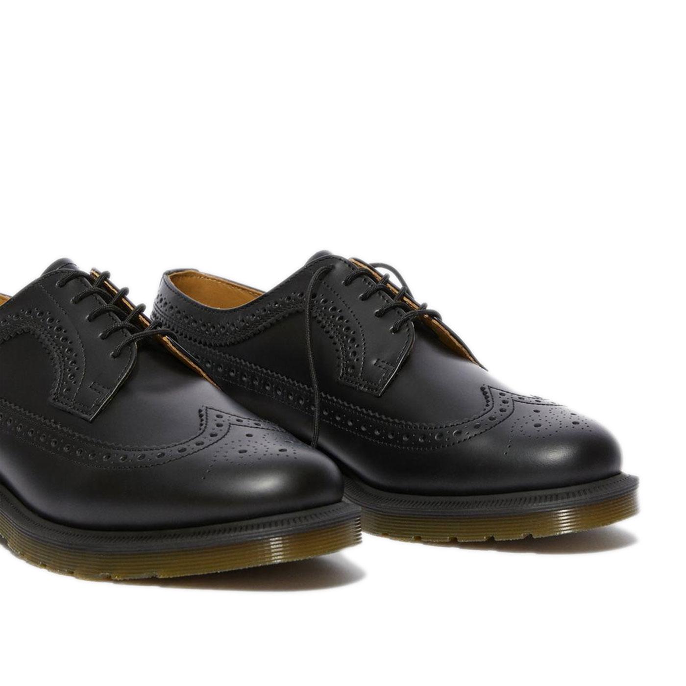 DR MARTENS 3989 Smooth Leather Brogue Shoes B