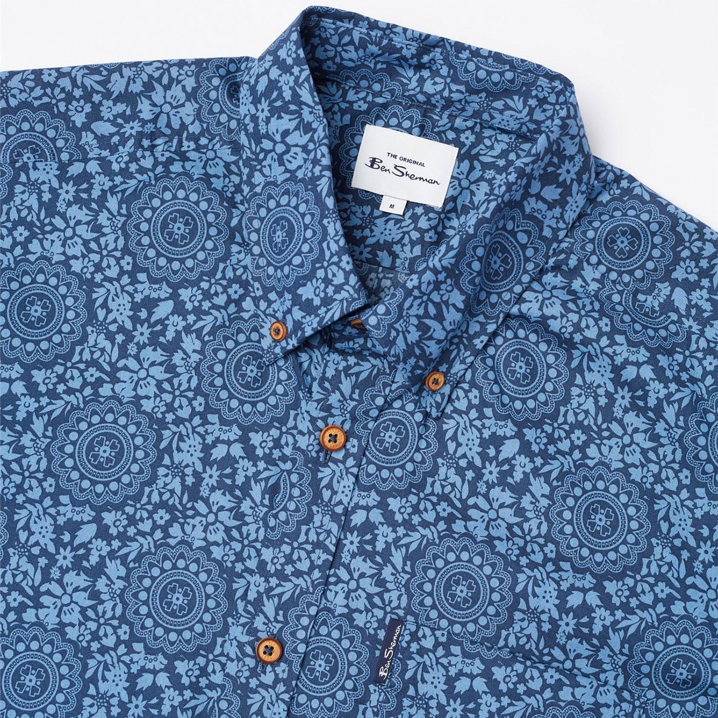 BEN SHERMAN 1960s Mod Floral Print S/S Shirt in Blue Denim