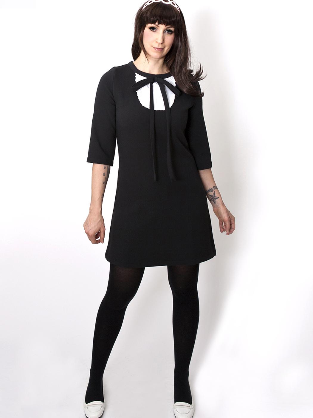 MADEMOISELLE YEYE Berry Retro 60s Mod Bib Dress In Black