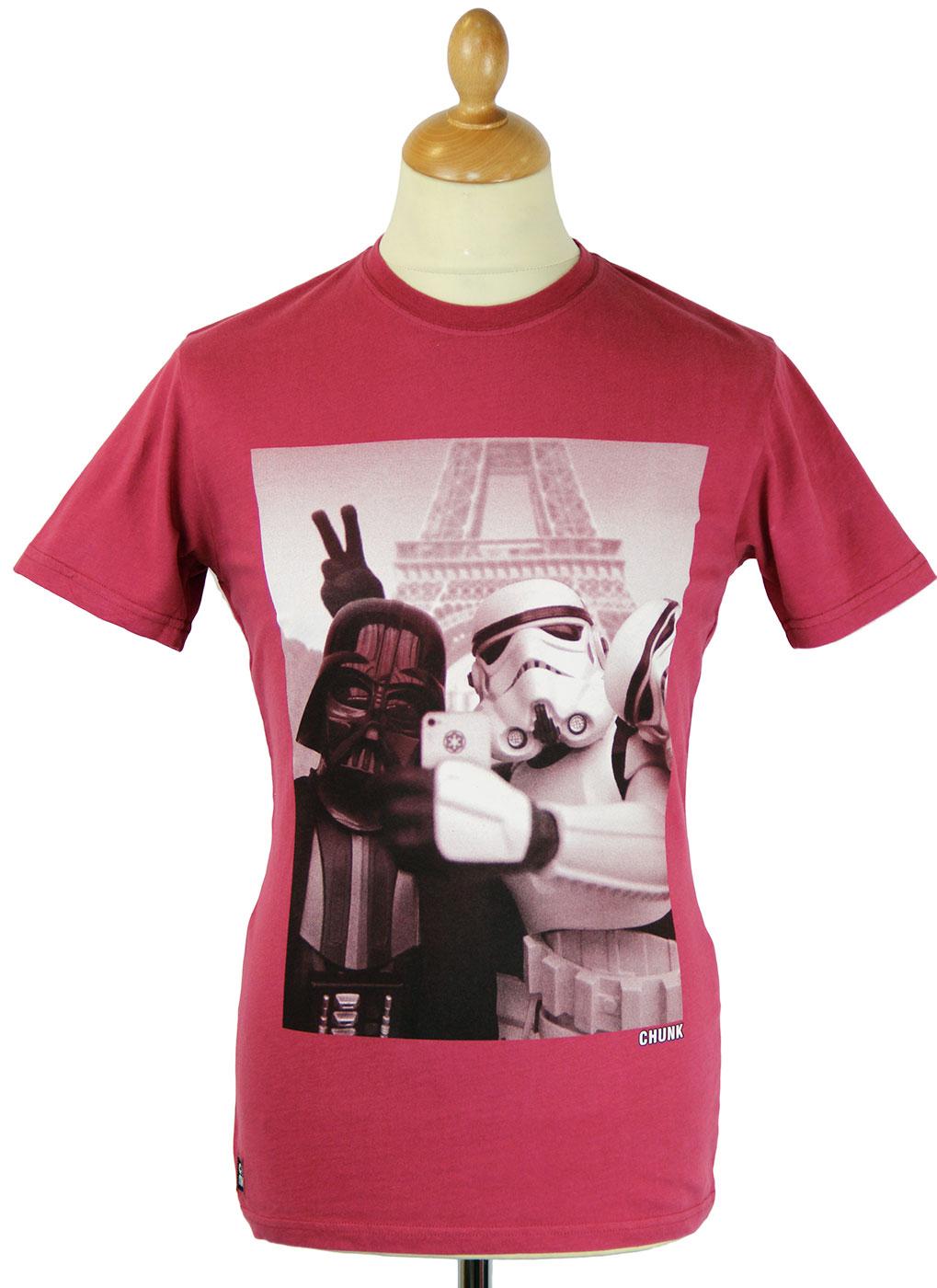 Selfie CHUNK Retro Star Wars Eiffel Tower T-Shirt