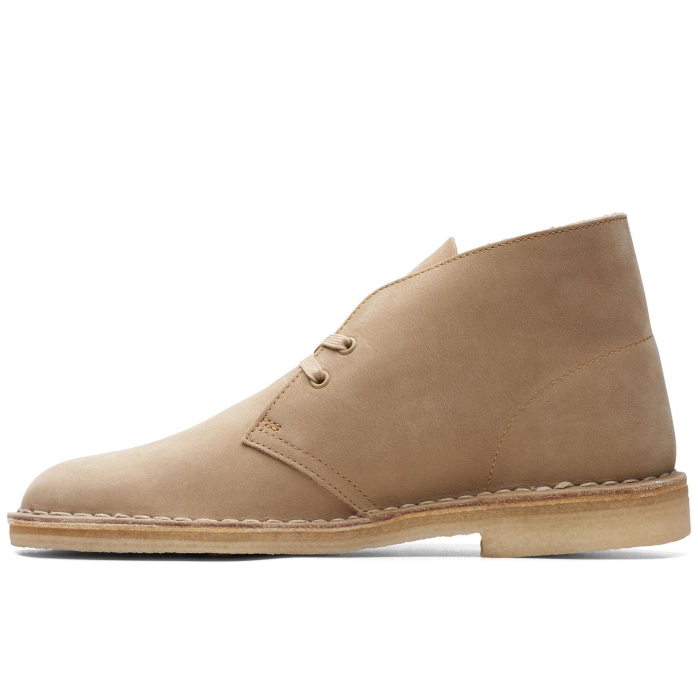CLARKS ORIGINALS Men's Mod 60s Desert Boots in Light Tan Nubuck