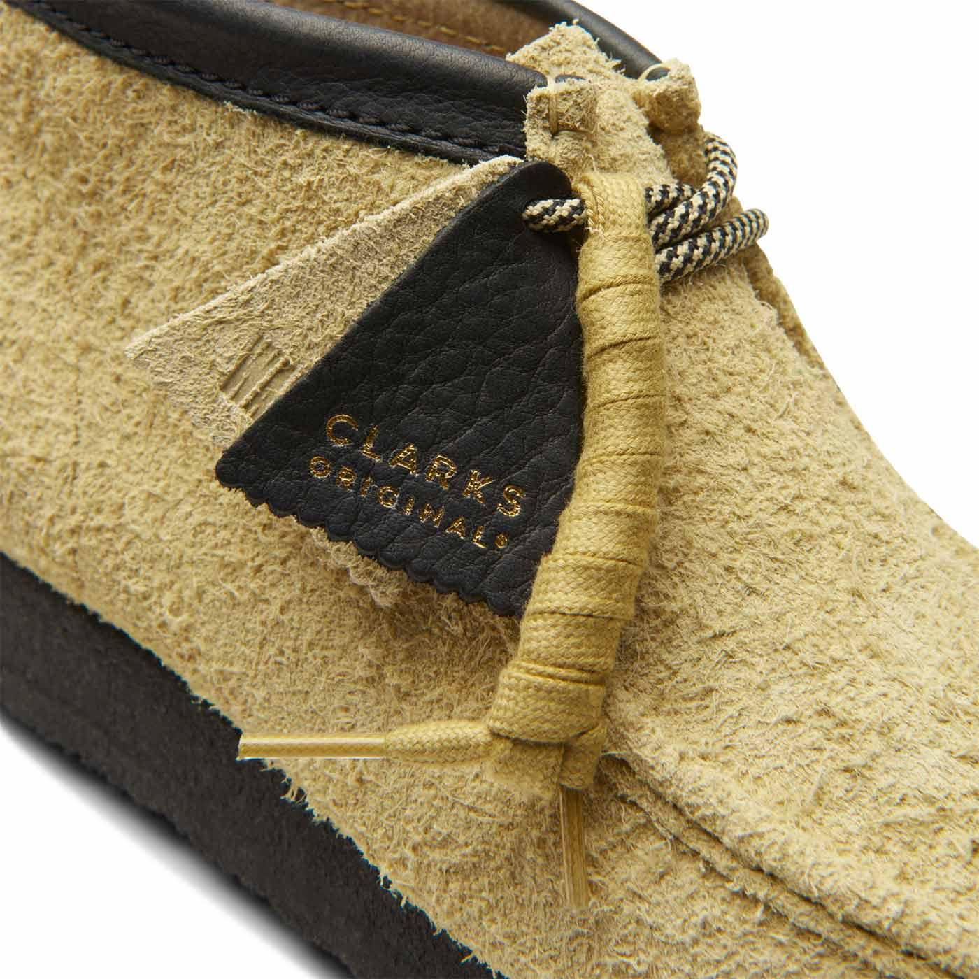 Black suede shop wallabee boots