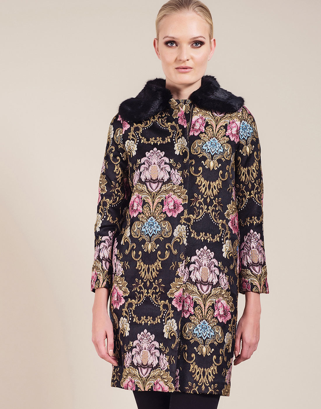 DARLING Hepburn Retro Vintage Embroidered Women's Coat in Black