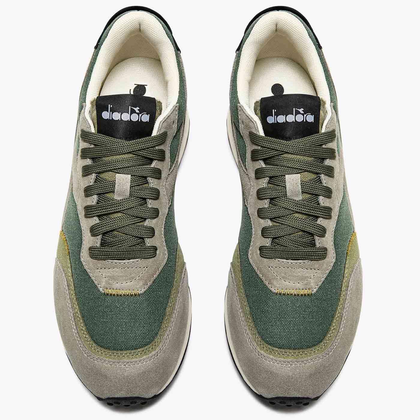 Diadora Race Suede SW Retro 80s Casuals Trainers in Vetiver