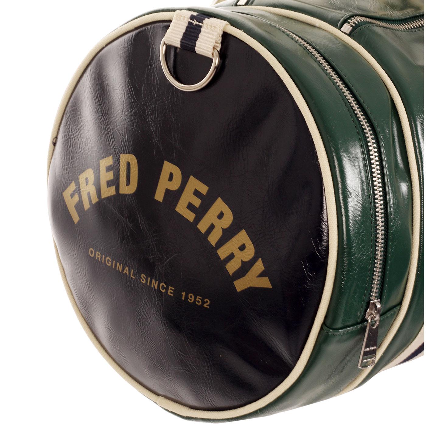FRED PERRY Retro Colour Block Barrel Bag in Ivy & Navy