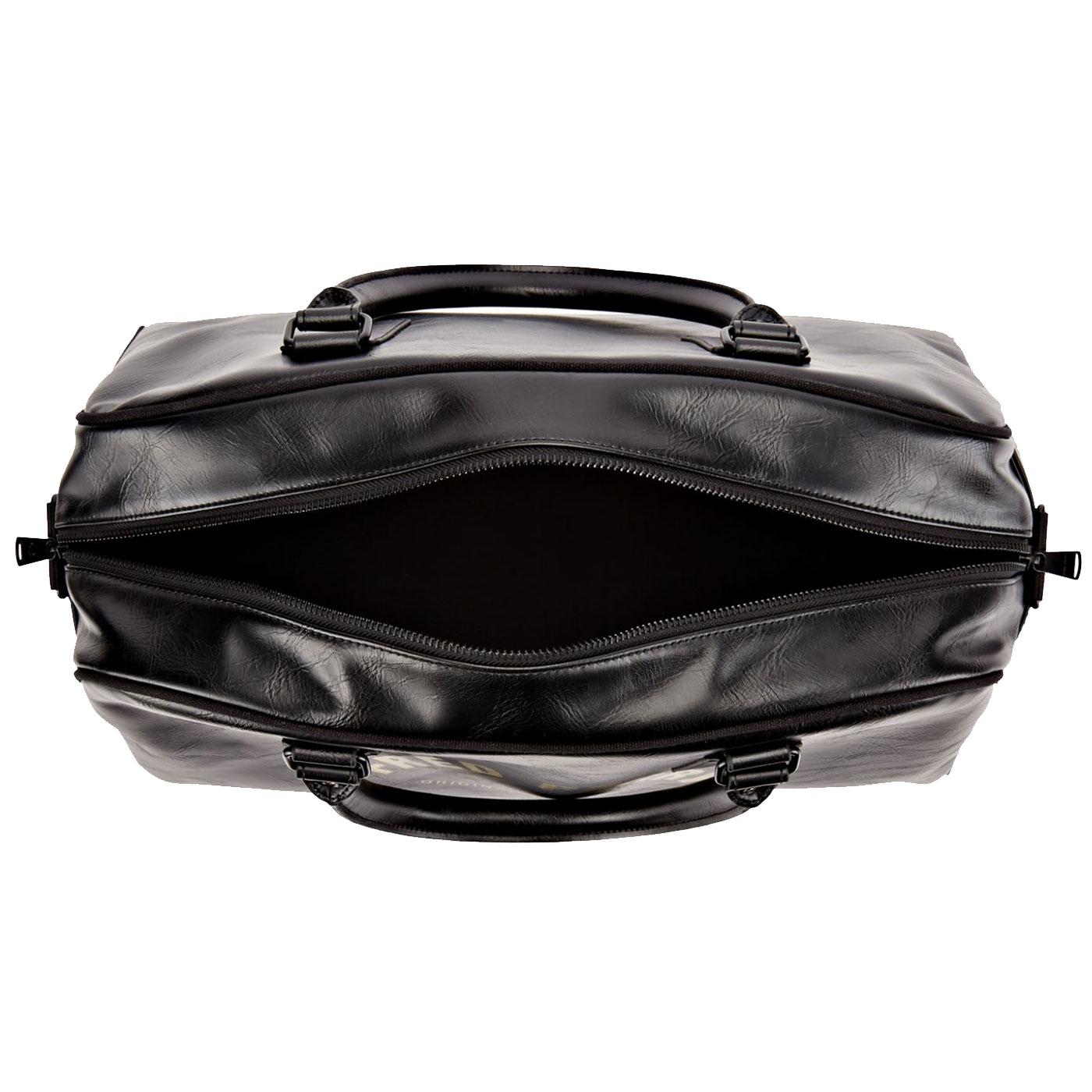 FRED PERRY Retro Arch Branded Bowling Bag in Black