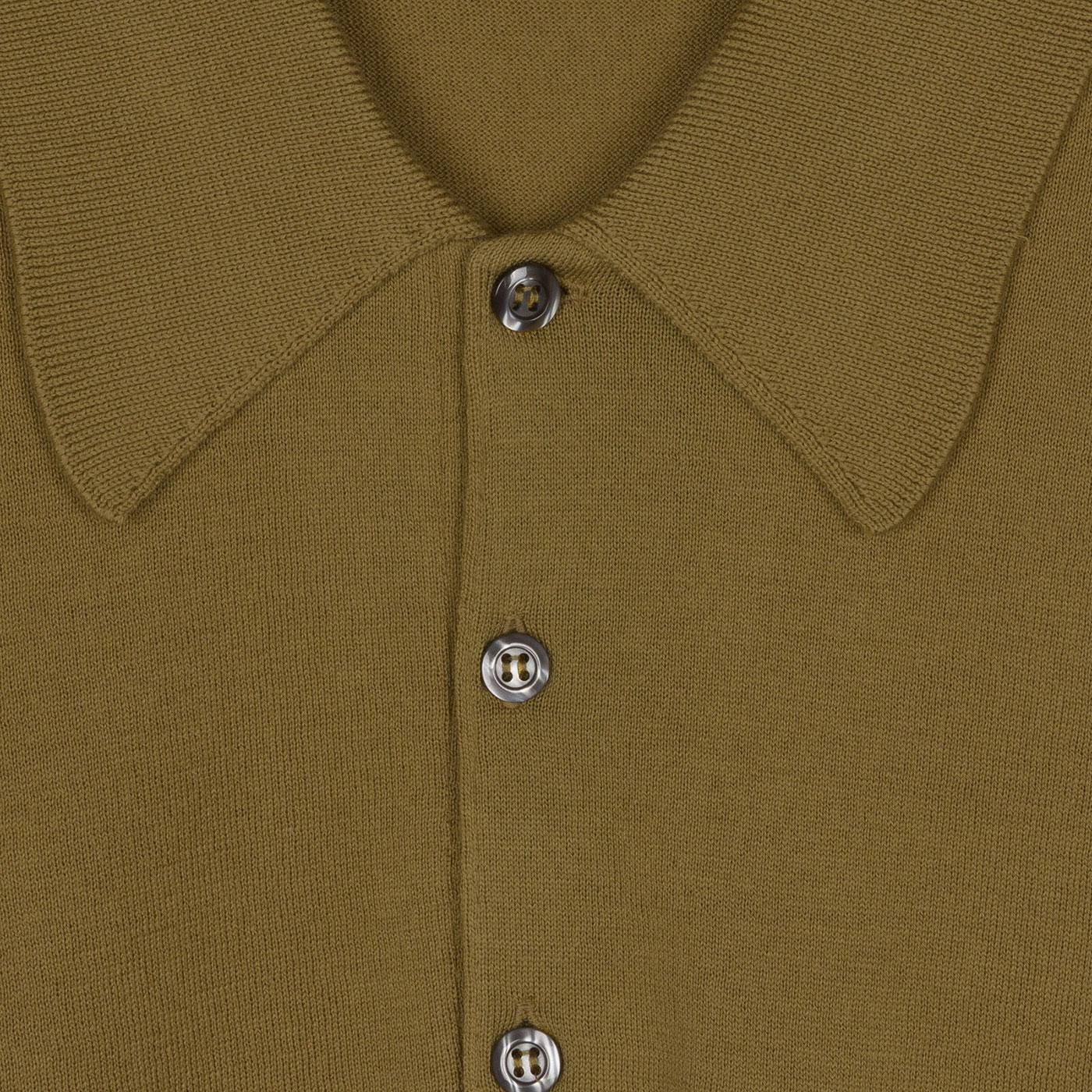 JOHN SMEDLEY Isis Knitted Mod Polo Shirt in Willow Green