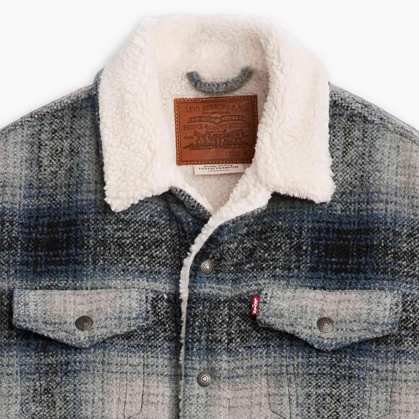 Levi s Type III Plaid Sherpa Trucker Jacket G