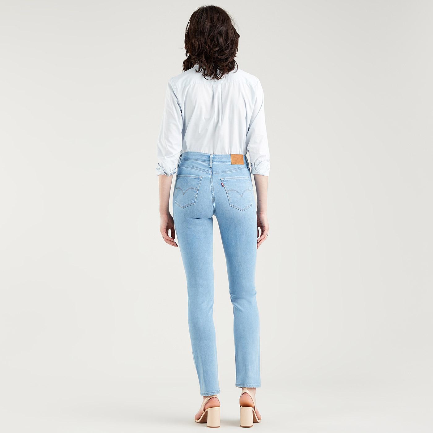 LEVI'S 724 High Rise Straight Jeans in Rio Aura Blue