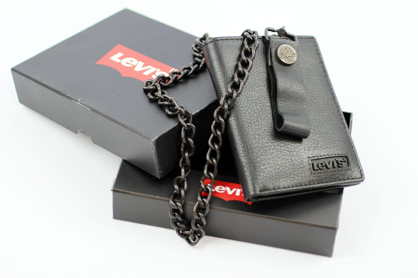 LEVI'S® Retro Leather Vertical Wallet With Chain In Black