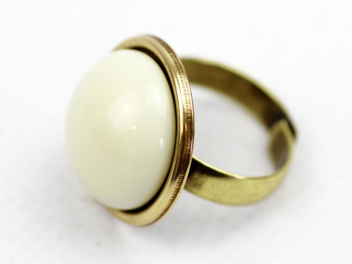 Glass Bubble LOVE BOUTIQUE 1960s Ring (W)