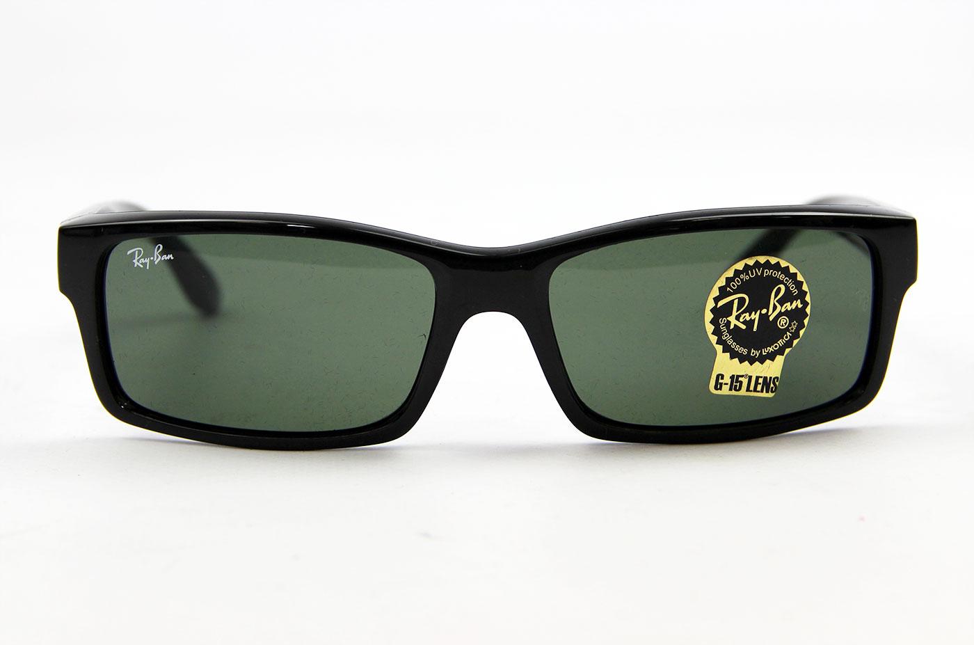 Ray Ban Retro Mod Widescreen Wayfarer Sunglasses In Black