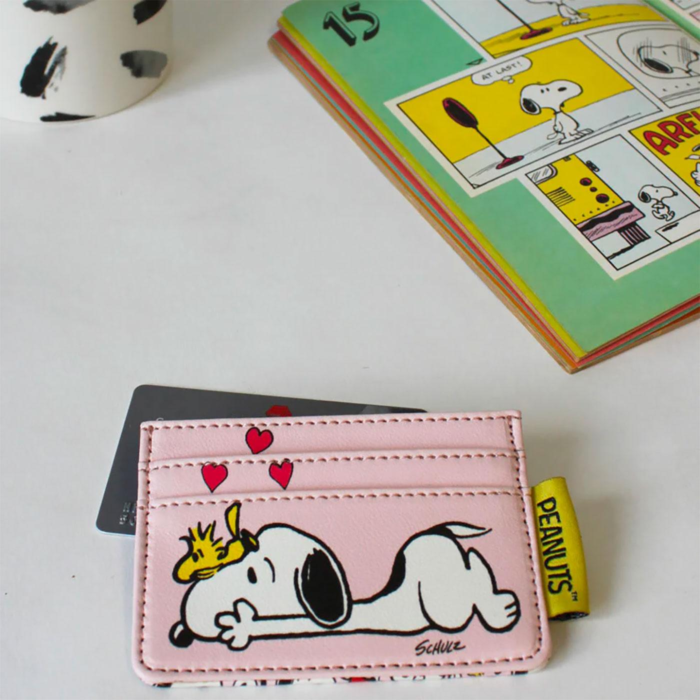 Peanuts & Snoopy Love Retro Card Holder Wallet in Pink