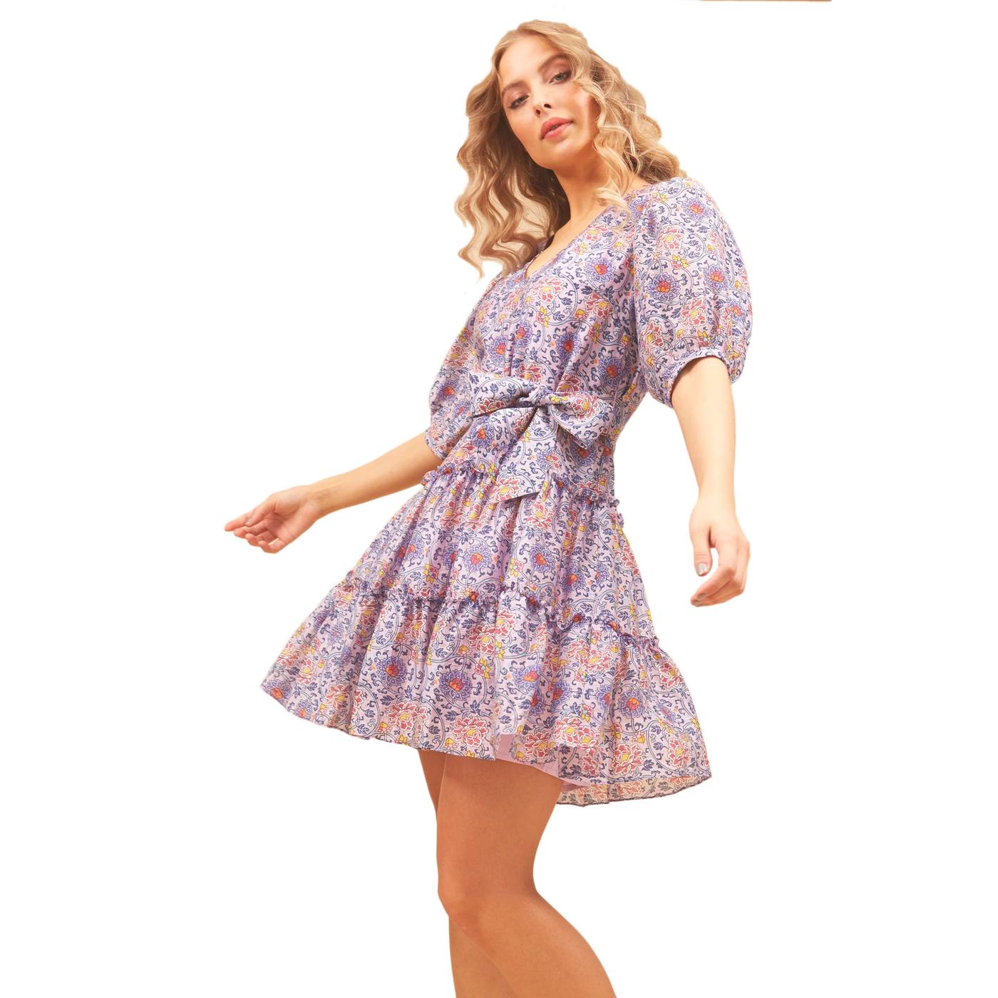 TRAFFIC PEOPLE Felicitous Retro 60s Floaty Floral Mini Dress
