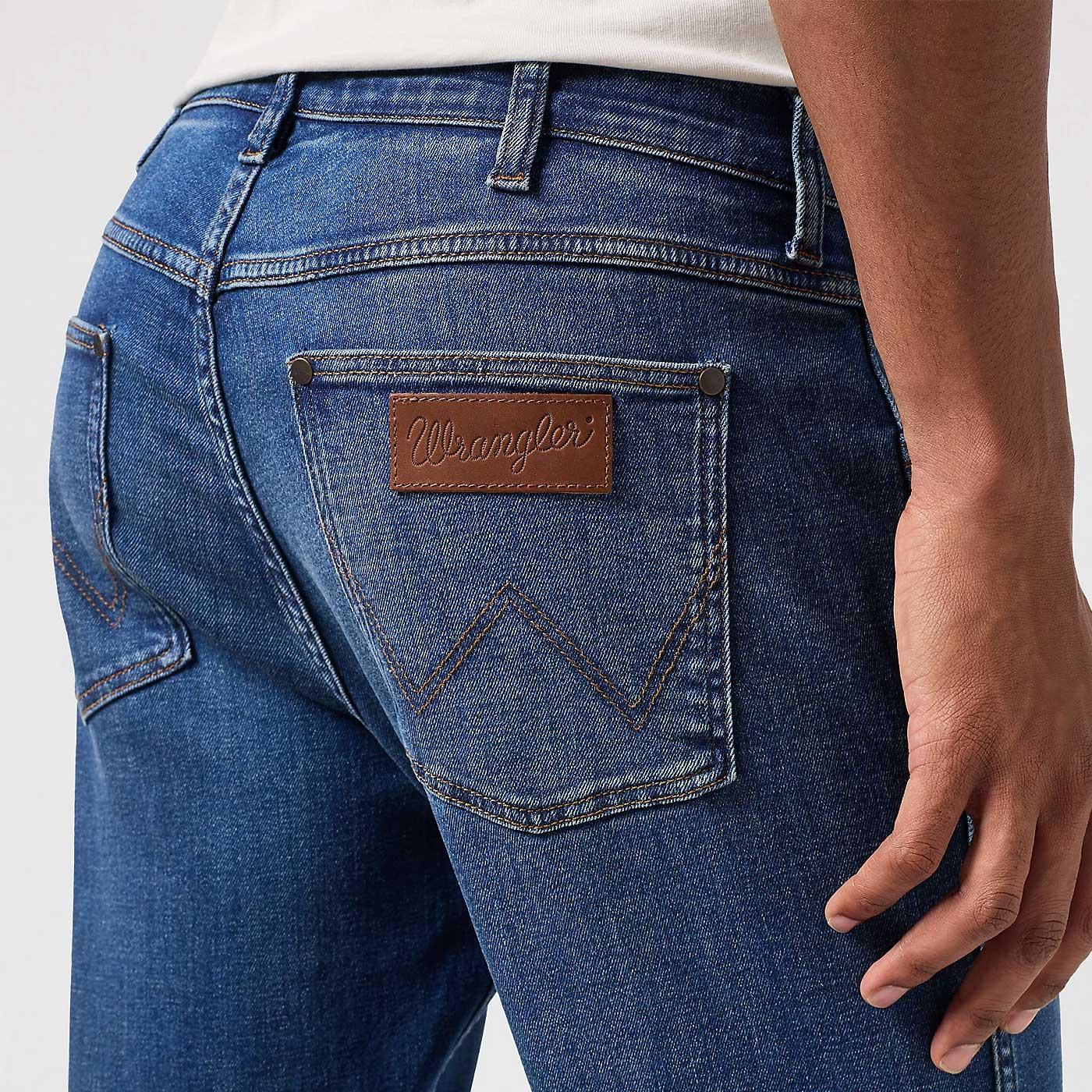 Wrangler Greensboro straight Fit Mid Stretch Denim Jeans Dean