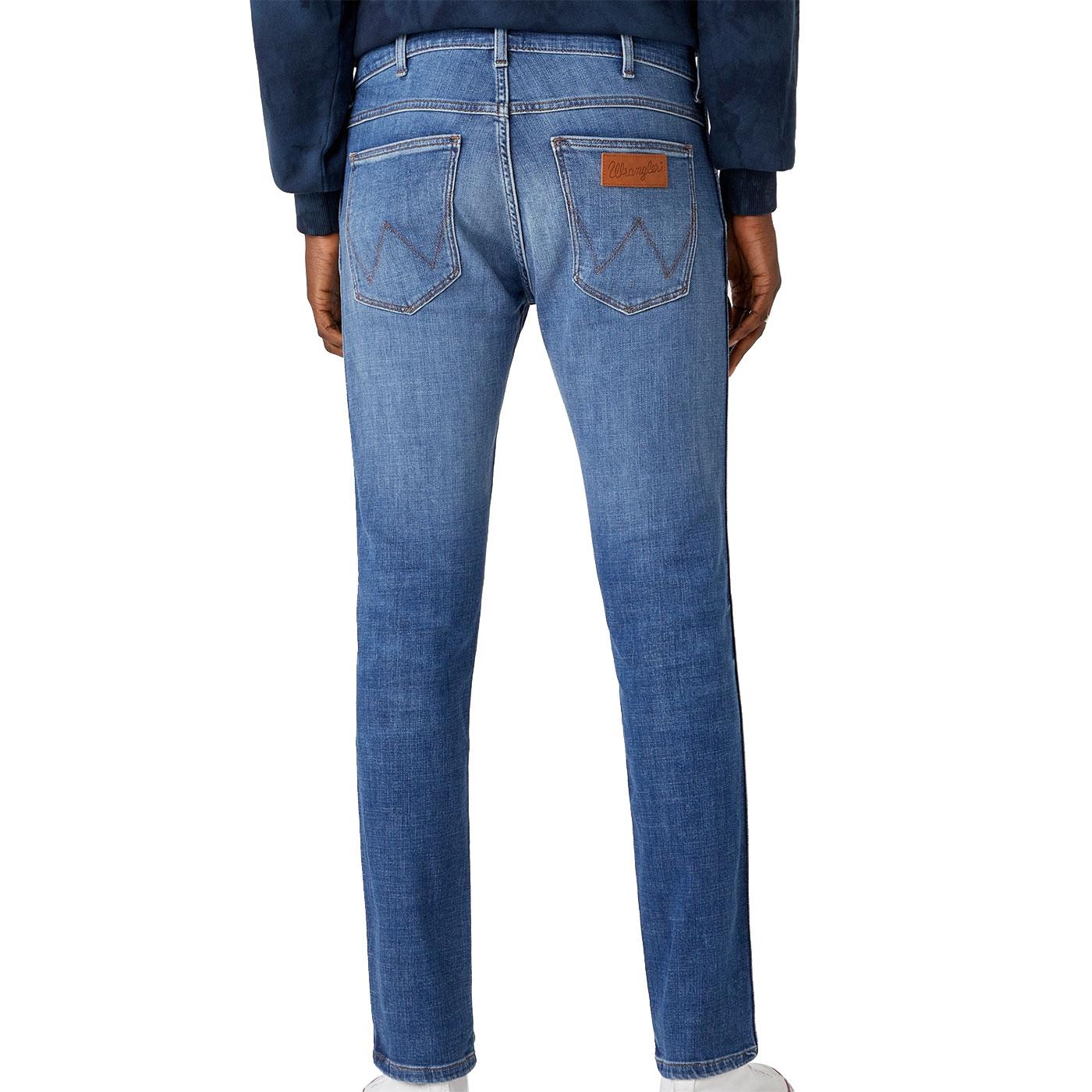 Wrangler Larston Slim Tapered Jeans In De Lite Blue
