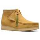 Clarks Originals Wallabee Boots in Golden Tan Suede 26181131