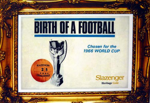 Slazenger Retro Replica 1966 World Cup Football 